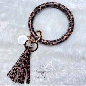 🌟 3/$20 🌟 Assorted Bangle Keychains